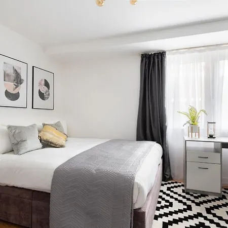 Spacious And Modern 4 Bed Apartment Next To Borough Station London Exterior photo