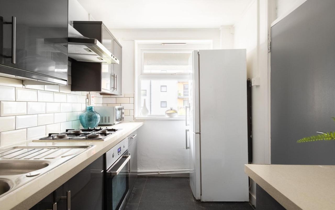 Spacious And Modern 4 Bed Next To Borough Station Apartment *