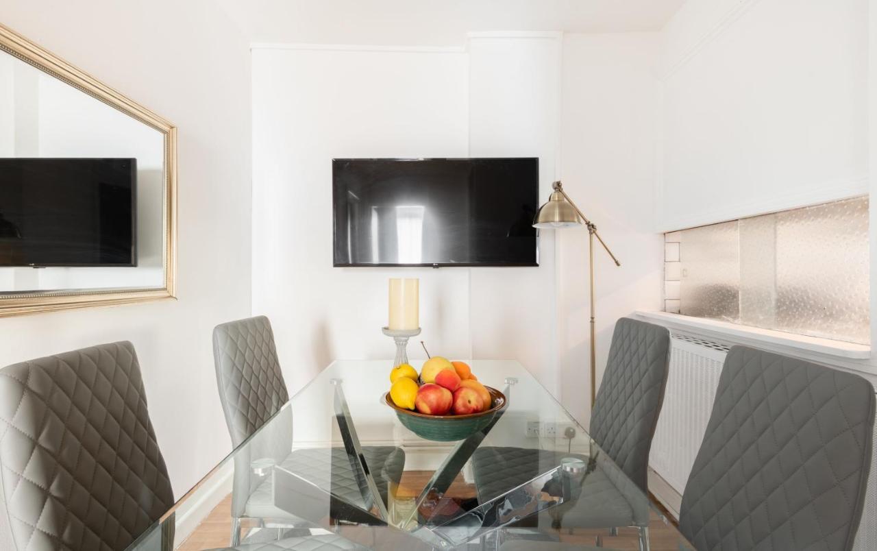 Spacious And Modern 4 Bed Next To Borough Station Apartment