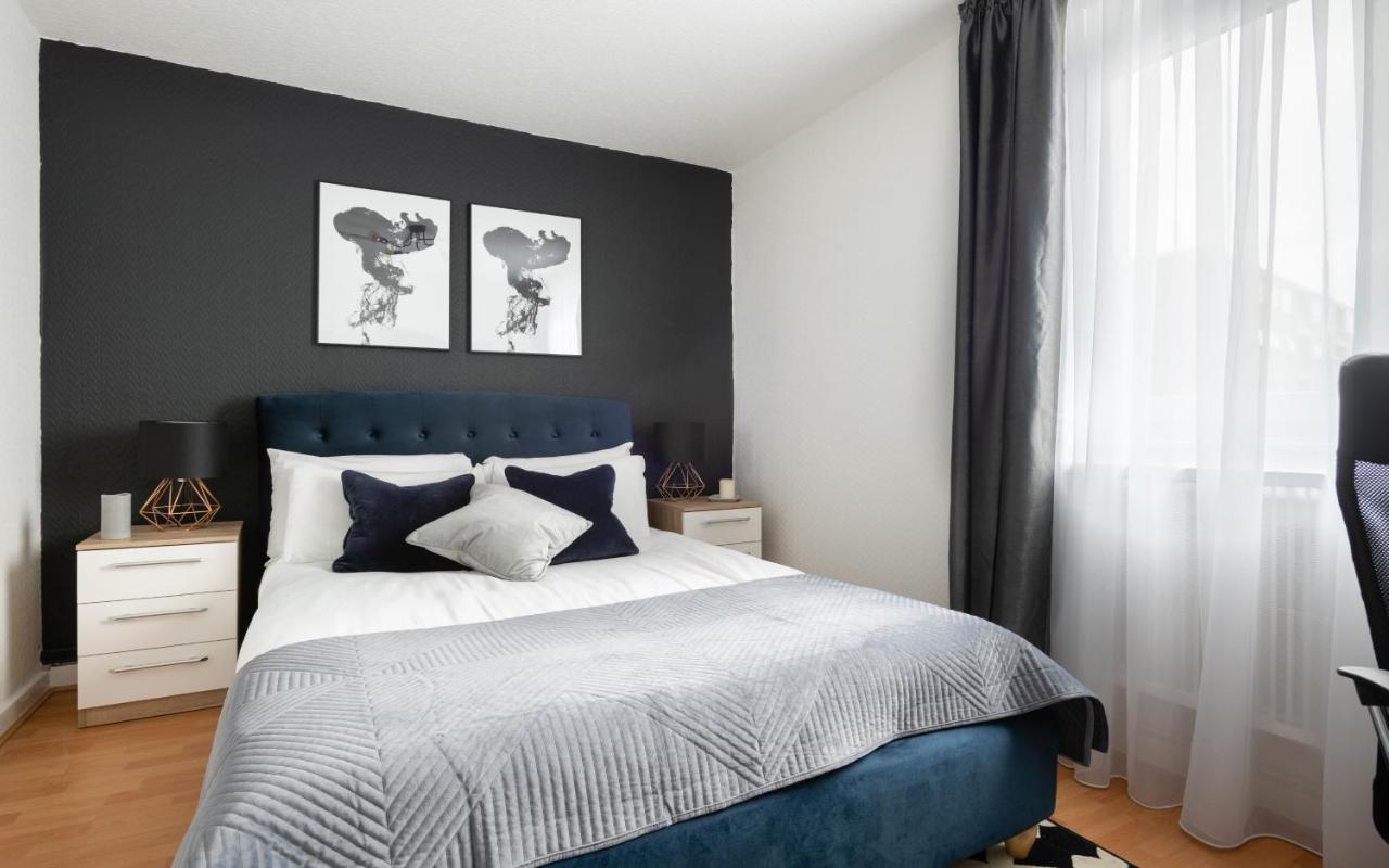 Spacious And Modern 4 Bed Next To Borough Station Apartment *